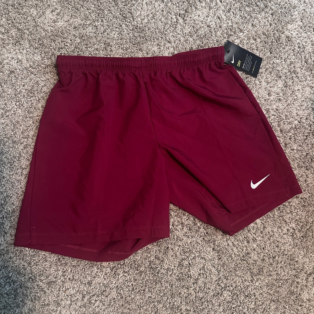 NWT Nike Women’s Team 20K Running Shorts Size Medium